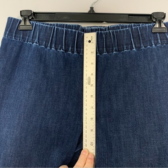 Soft Surroundings denim high rise pull on jegging dark wash. Size MP - Picture 5 of 8